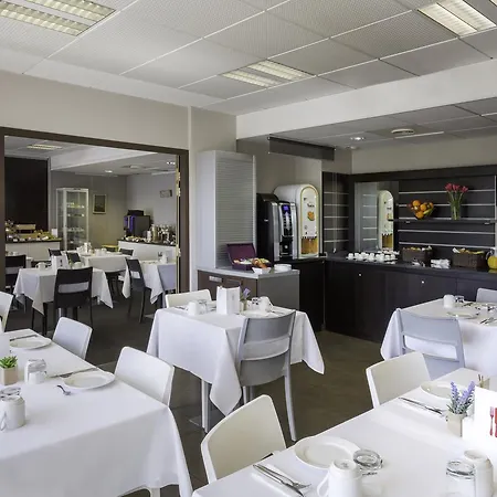 Western Park Geneve-thoiry 4*