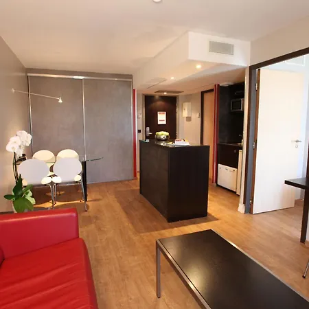 Western Park Geneve-thoiry 4*